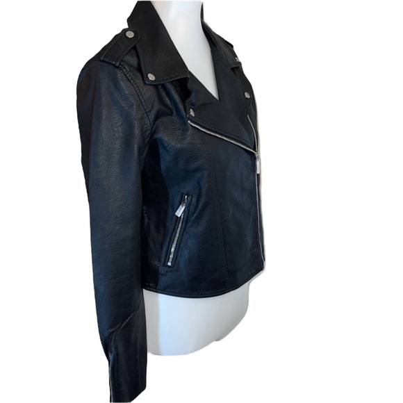 Romeo + Juliet Couture Black Faux Leather Jacket Size Medium NWT - Picture 6 of 17
